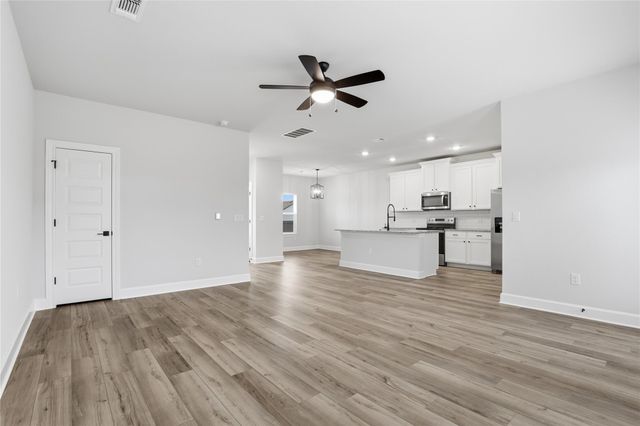 9320 Gladsome PATH, Manor, TX 78653