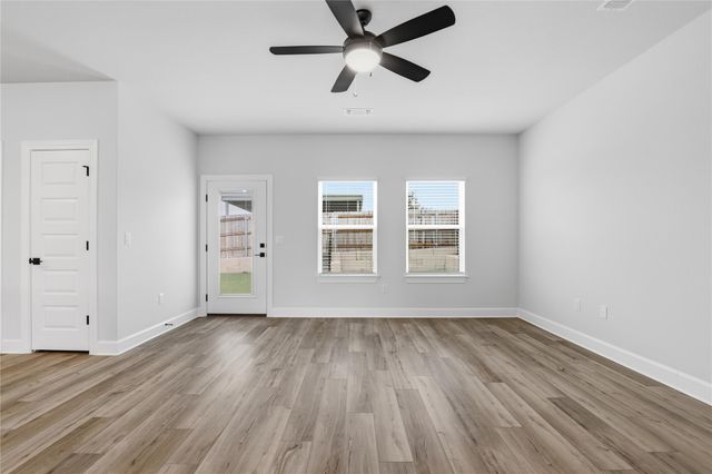 9320 Gladsome PATH, Manor, TX 78653