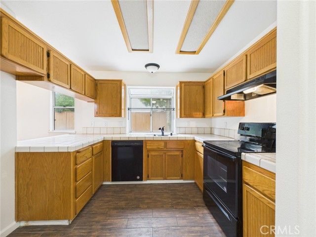 10781 N Windham Bay Circle, Fresno, CA 93730