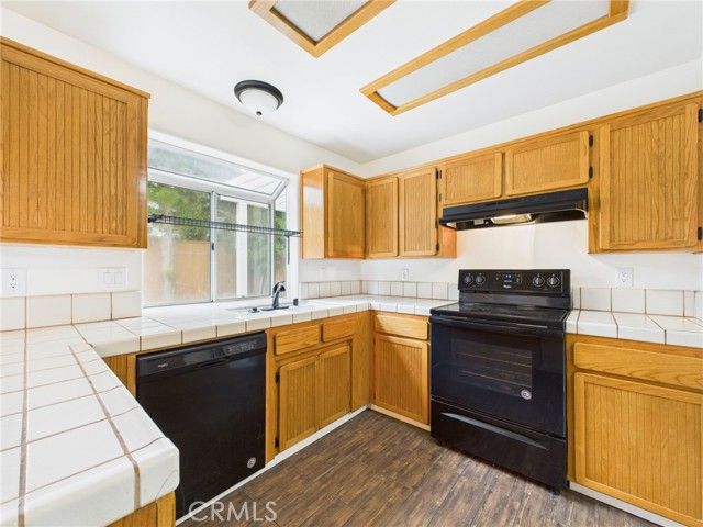 10781 N Windham Bay Circle, Fresno, CA 93730