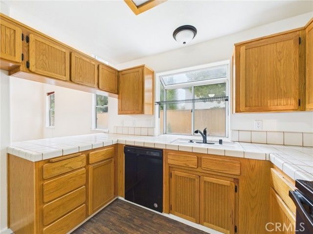 10781 N Windham Bay Circle, Fresno, CA 93730