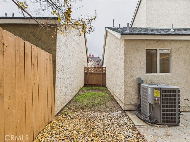 10781 N Windham Bay Circle, Fresno, CA 93730