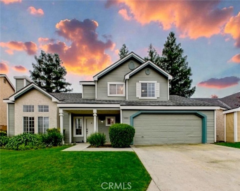 10781 N Windham Bay Circle, Fresno, CA 93730