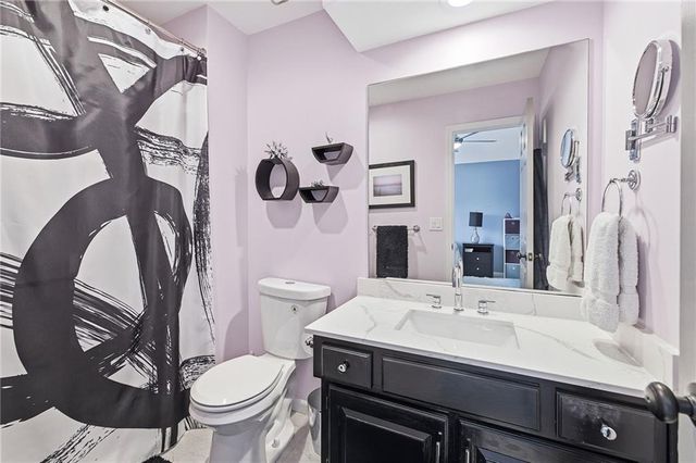8001 Darnell Lane, Lenexa, KS 66215