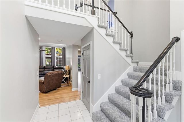 8001 Darnell Lane, Lenexa, KS 66215