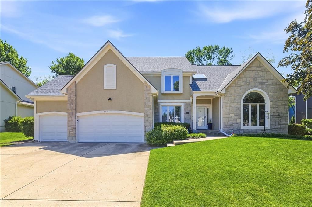 8001 Darnell Lane, Lenexa, KS 66215