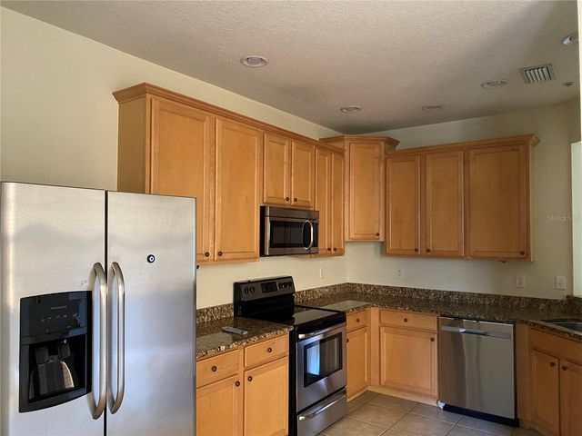 3721 PARKRIDGE CIRCLE 6-104, Sarasota, FL 34243