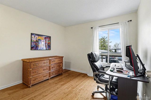 855 Cliffs Drive 303C, Ypsilanti, MI 48198