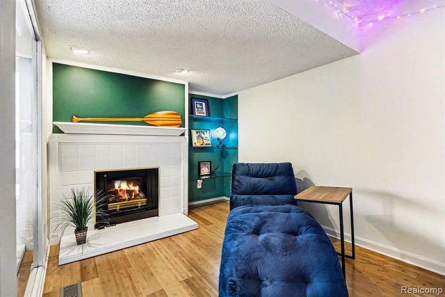 855 Cliffs Drive 303C, Ypsilanti, MI 48198