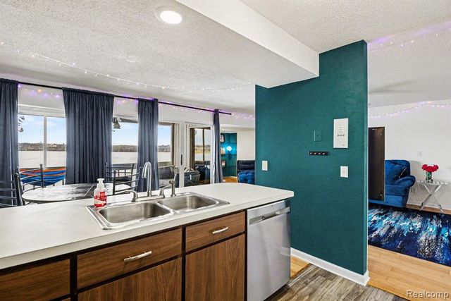 855 Cliffs Drive 303C, Ypsilanti, MI 48198