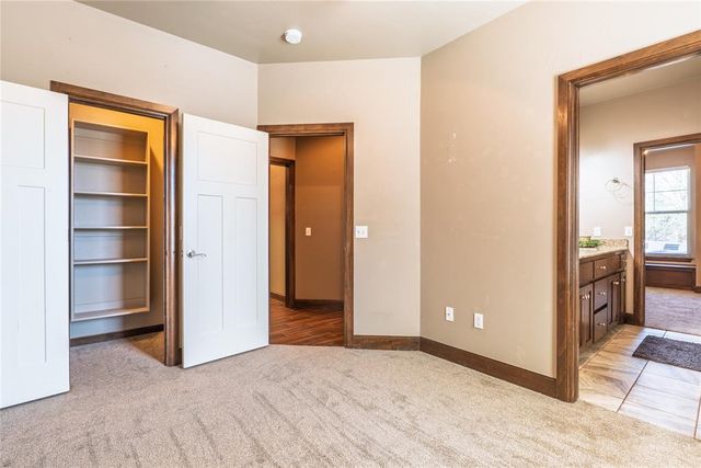 2715 Woodlawn Court, Shawnee, OK 74804