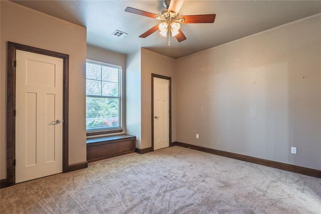 2715 Woodlawn Court, Shawnee, OK 74804