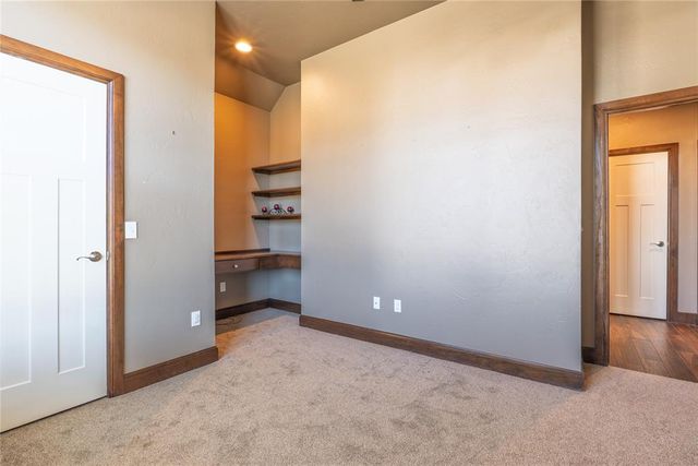 2715 Woodlawn Court, Shawnee, OK 74804