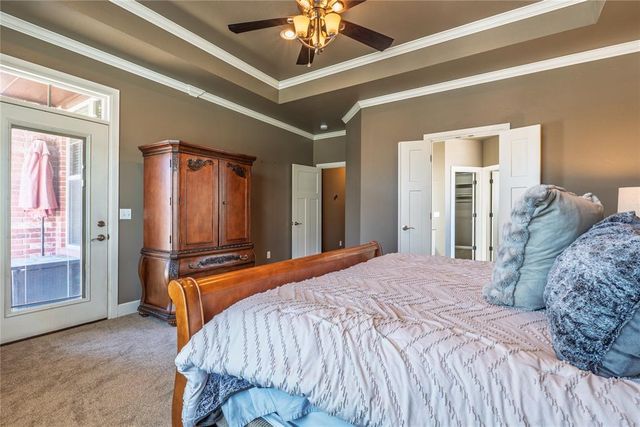 2715 Woodlawn Court, Shawnee, OK 74804