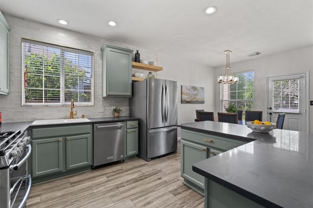 9028 Mountain Mist LN, Round Rock, TX 78681