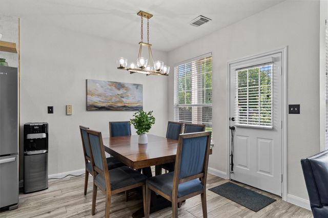 9028 Mountain Mist LN, Round Rock, TX 78681