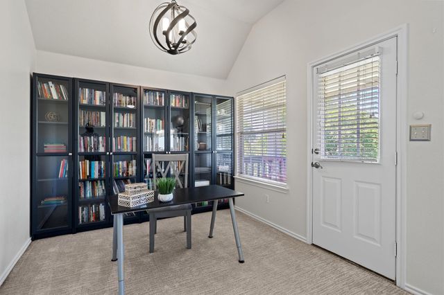 9028 Mountain Mist LN, Round Rock, TX 78681