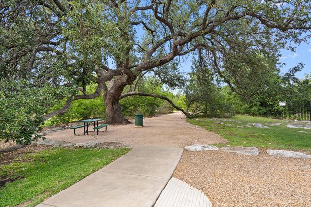 9028 Mountain Mist LN, Round Rock, TX 78681