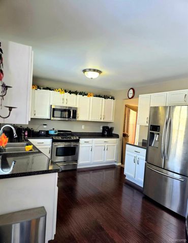 8366 Sherwood Drive, Grand Blanc Charter Township, MI 48439