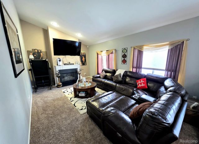 8366 Sherwood Drive, Grand Blanc Charter Township, MI 48439