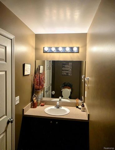 8366 Sherwood Drive, Grand Blanc Charter Township, MI 48439