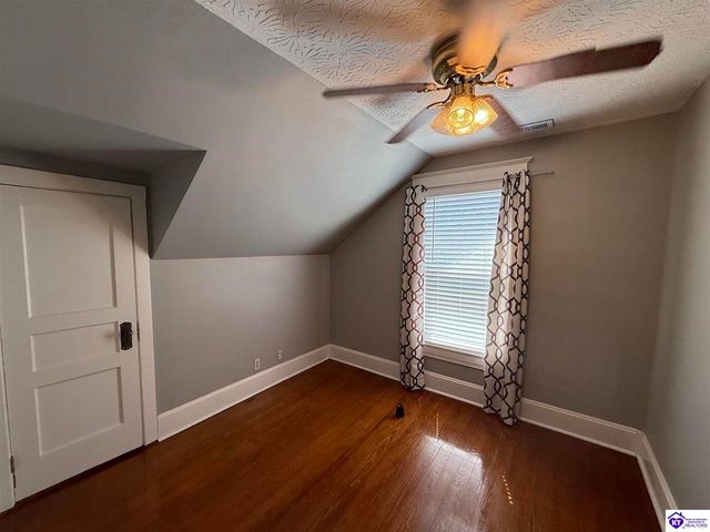 223 W Poplar Street, Elizabethtown, KY 42701
