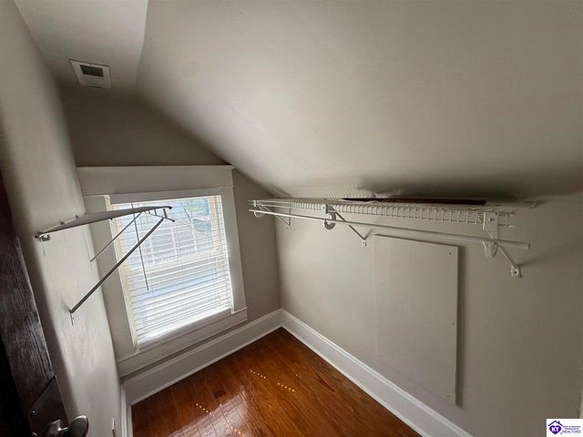 223 W Poplar Street, Elizabethtown, KY 42701