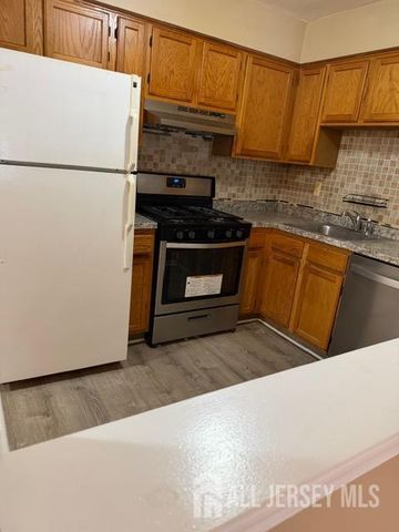 513 Waterford Drive, Edison, NJ 08817