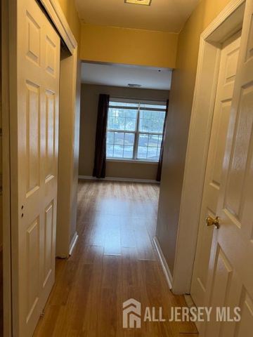 513 Waterford Drive, Edison, NJ 08817