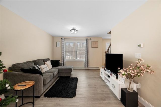 28 Murray Rd, Ashburnham, MA 01430