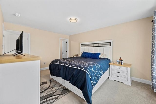 28 Murray Rd, Ashburnham, MA 01430