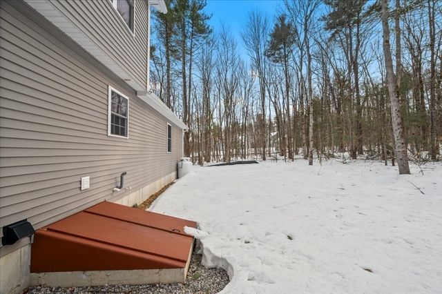 28 Murray Rd, Ashburnham, MA 01430