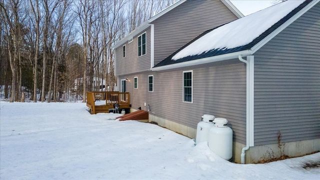 28 Murray Rd, Ashburnham, MA 01430