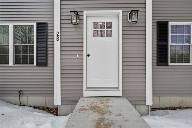 28 Murray Rd, Ashburnham, MA 01430