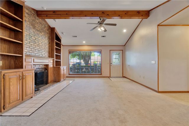 3406 W Hemlock Street, Rogers, AR 72756