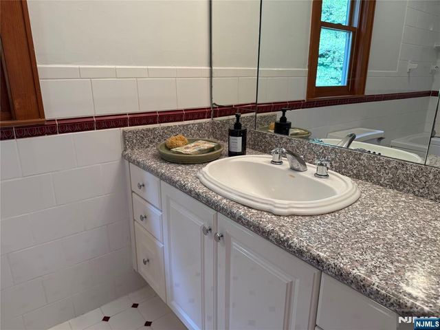 37 Columbus Avenue, Harrington Park, NJ 07640