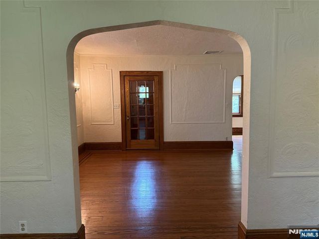 37 Columbus Avenue, Harrington Park, NJ 07640