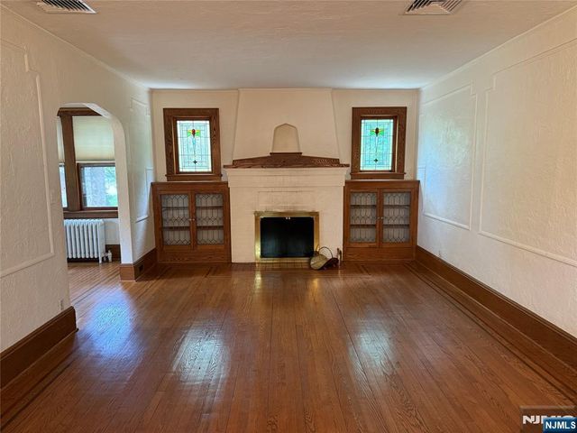 37 Columbus Avenue, Harrington Park, NJ 07640