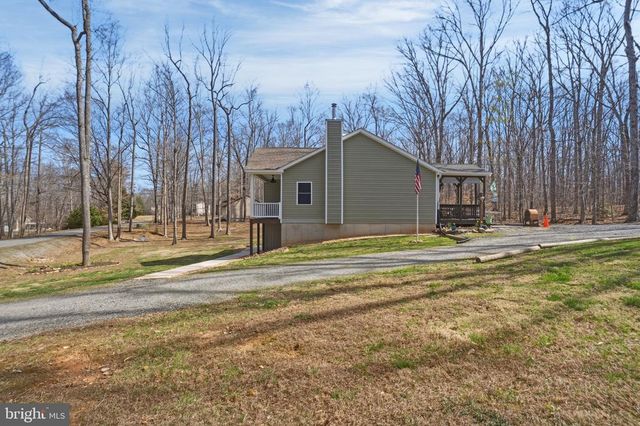 216 COOKE LN, Bumpass, VA 23024