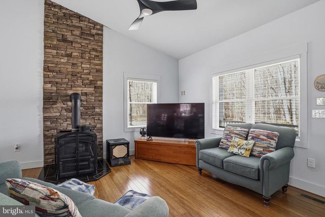 216 COOKE LN, Bumpass, VA 23024