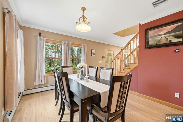 219 Snake Den Road, Wanaque, NJ 07465