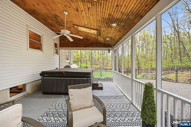 219 Snake Den Road, Wanaque, NJ 07465