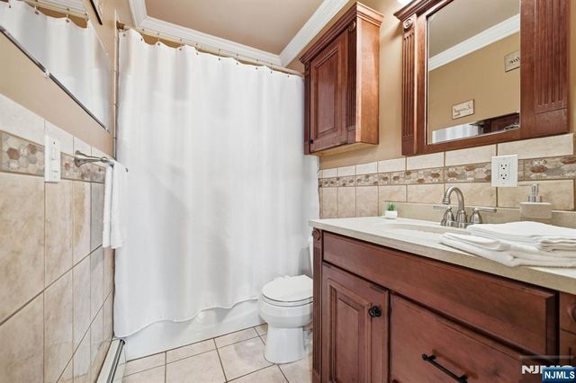 219 Snake Den Road, Wanaque, NJ 07465