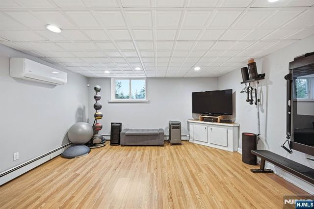 219 Snake Den Road, Wanaque, NJ 07465