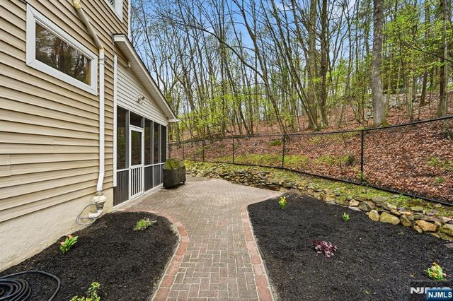 219 Snake Den Road, Wanaque, NJ 07465