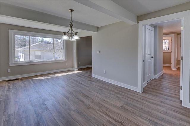 1020 S Mccoy Street, Independence, MO 64050