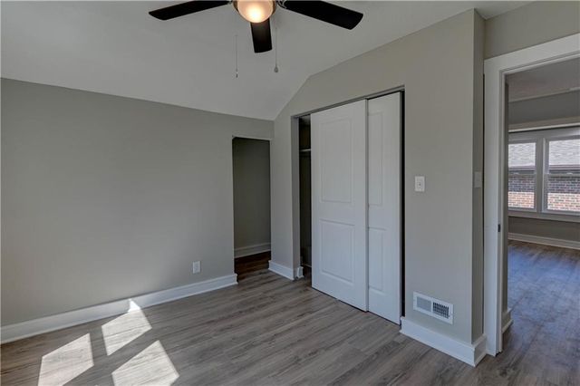 1020 S Mccoy Street, Independence, MO 64050