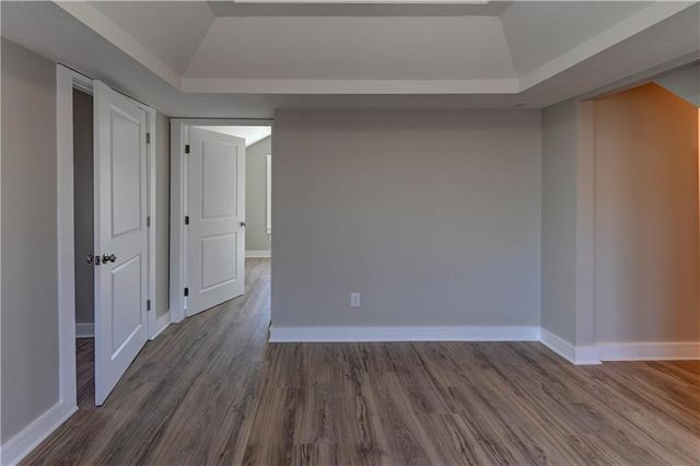 1020 S Mccoy Street, Independence, MO 64050