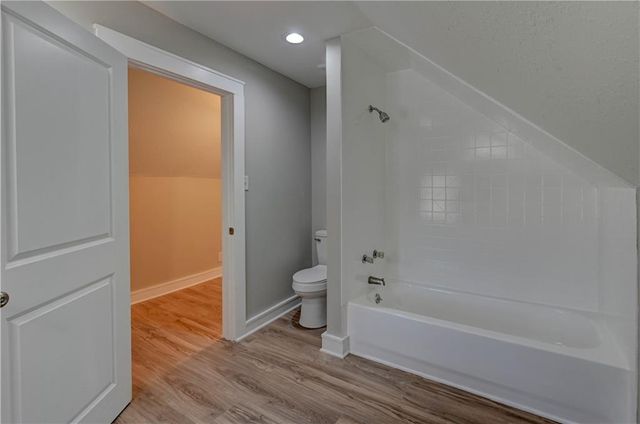 1020 S Mccoy Street, Independence, MO 64050