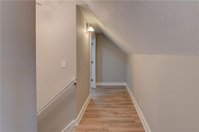 1020 S Mccoy Street, Independence, MO 64050